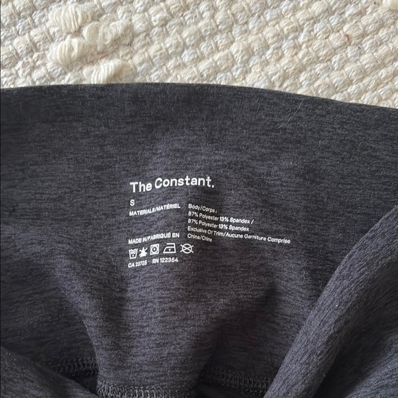 THE CONSTANT | Gray tricolor Leggings, Aritzia, polyester spandex, small - Picture 2 of 2